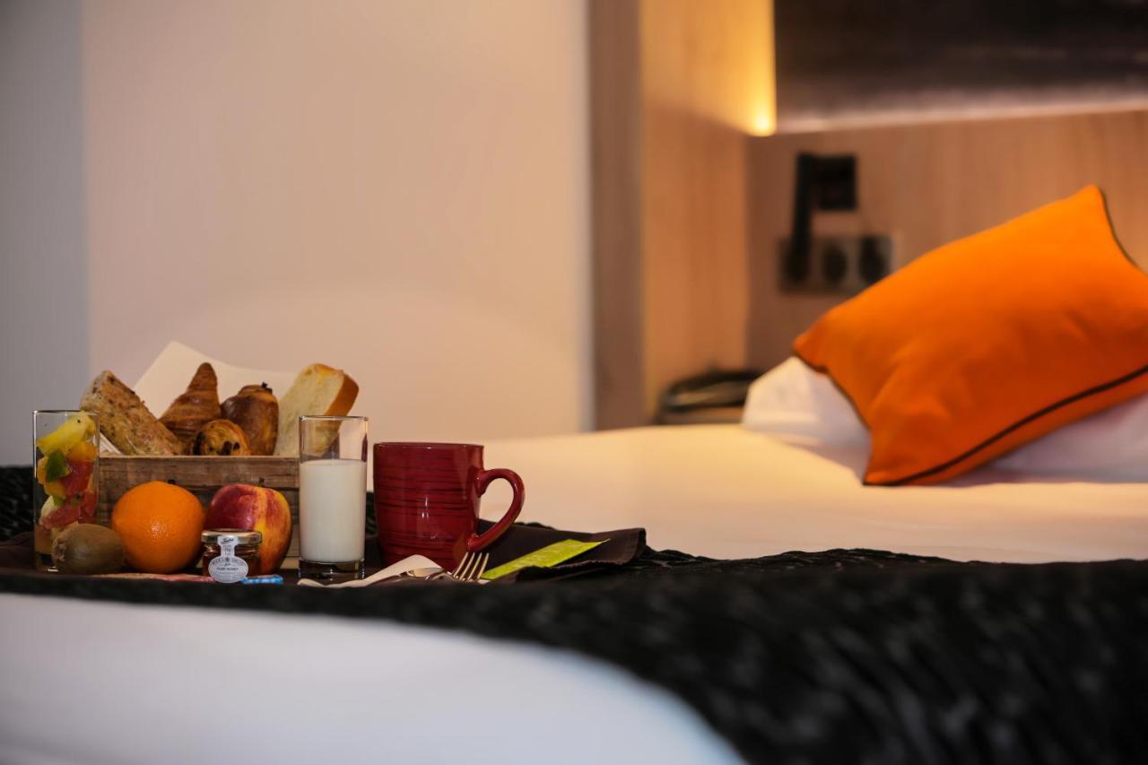 Logis Hotel Angers Sud Exteriör bild